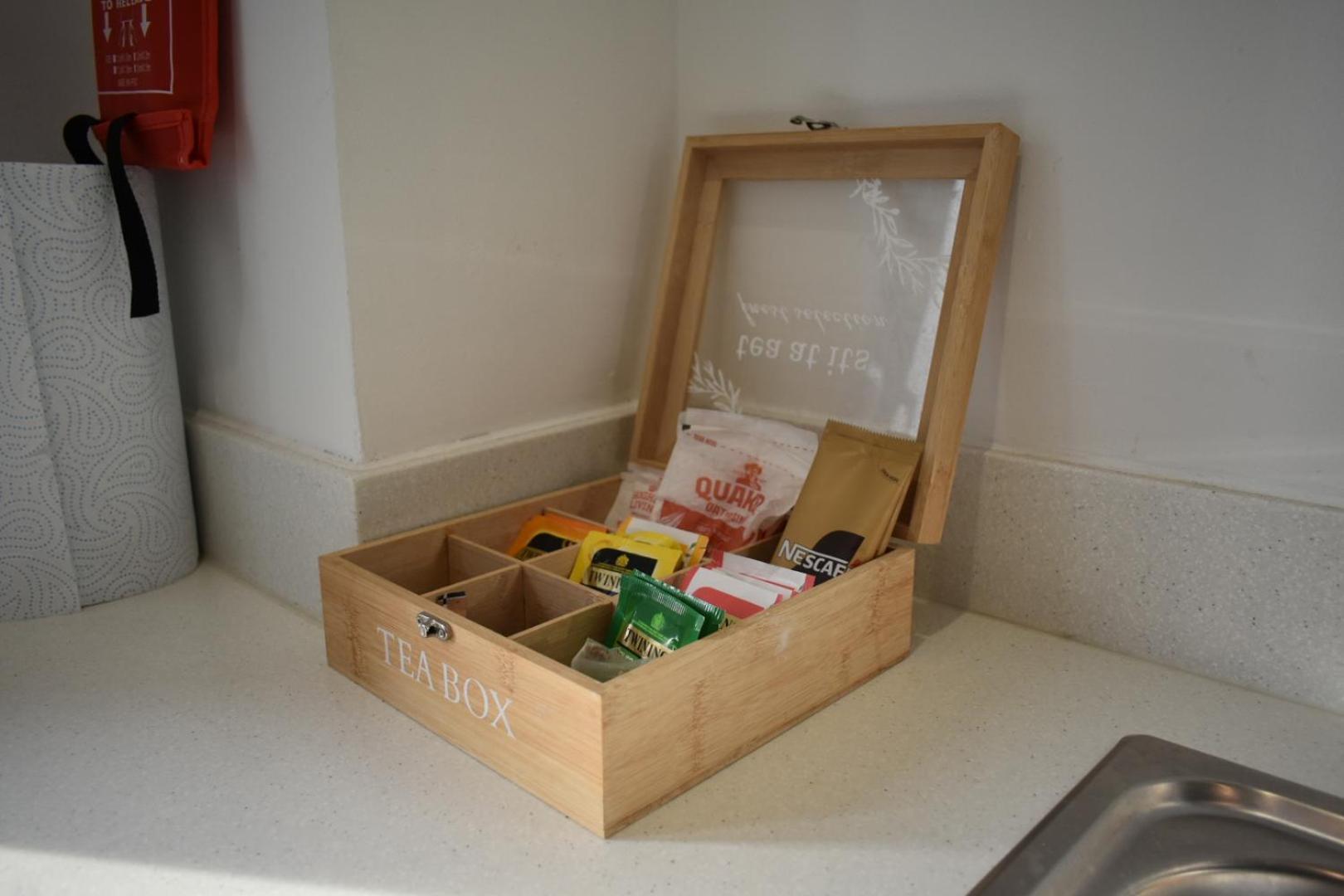 Luxury 2 Bedroom Northampton Townhouse With Balcony エクステリア 写真